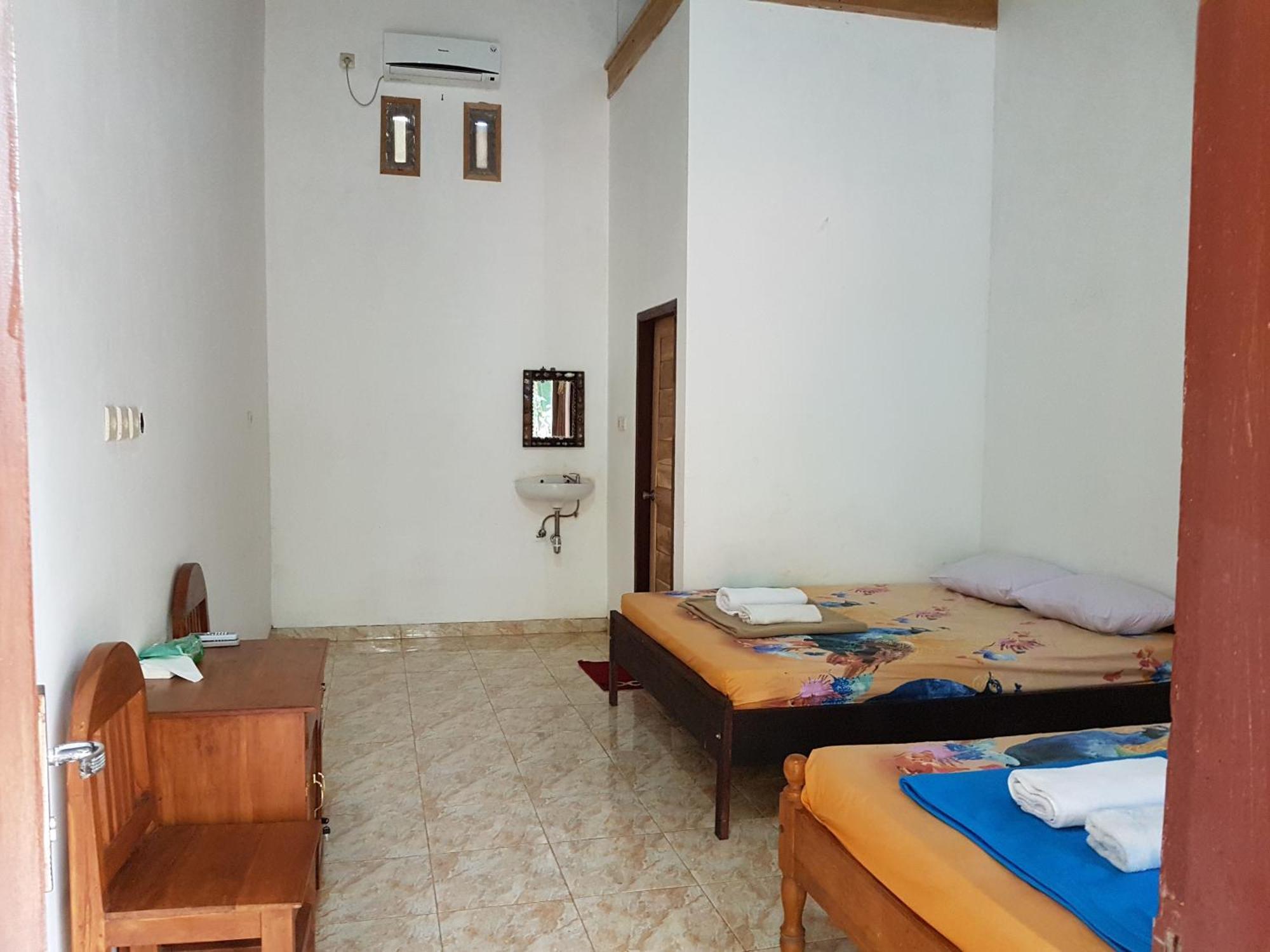 Red Island Bungalows Pasanggaran 객실 사진