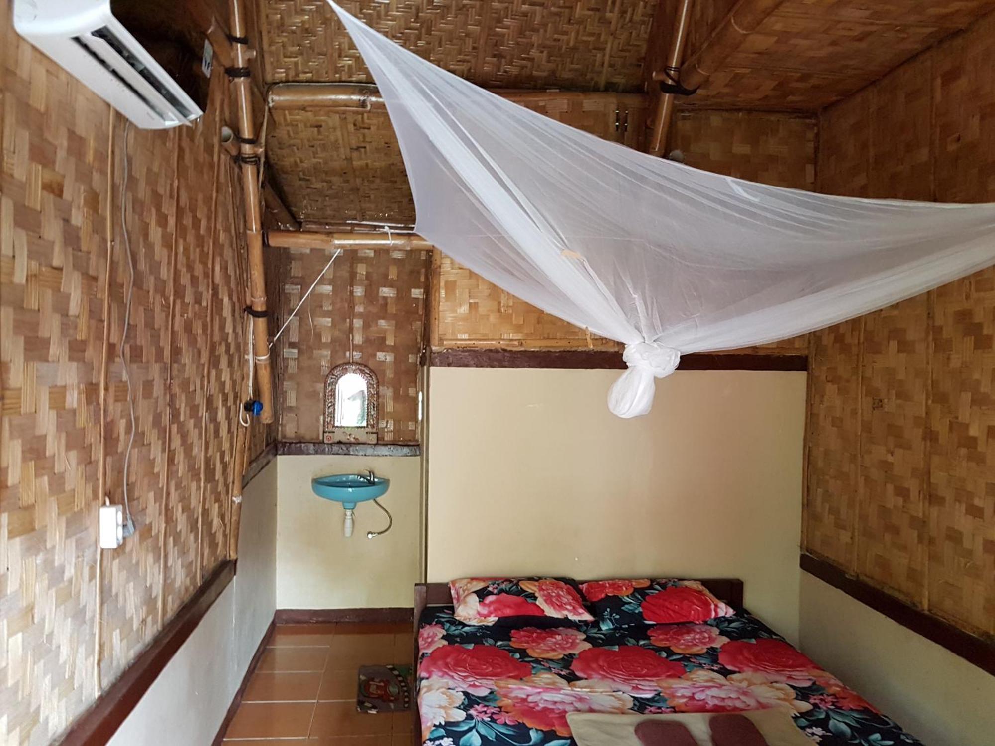 Red Island Bungalows Pasanggaran 객실 사진