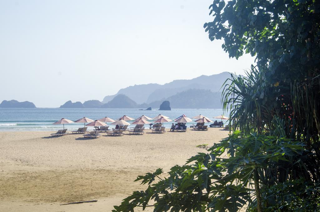 Red Island Bungalows Pasanggaran 외부 사진