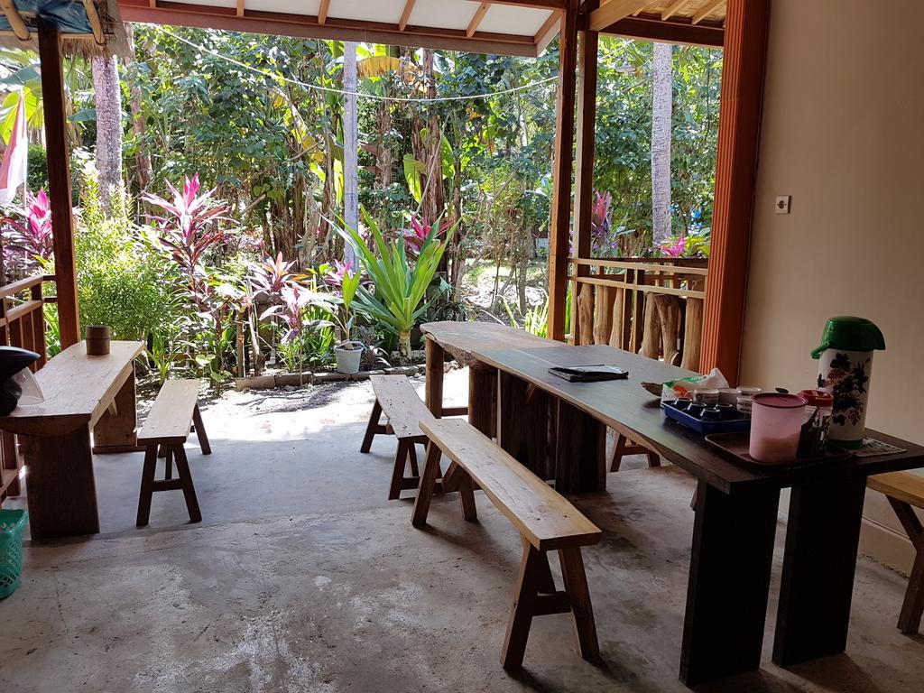 Red Island Bungalows Pasanggaran 외부 사진