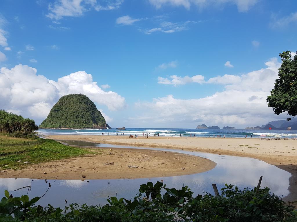 Red Island Bungalows Pasanggaran 외부 사진