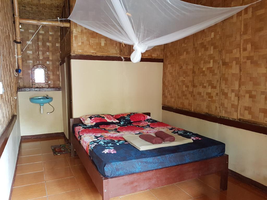 Red Island Bungalows Pasanggaran 객실 사진